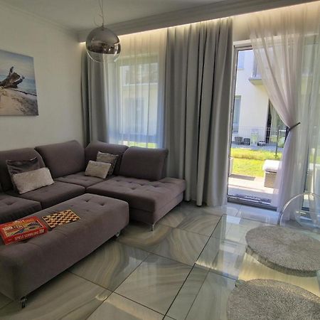 Maxim Apartment Pobierowo Eksteriør billede