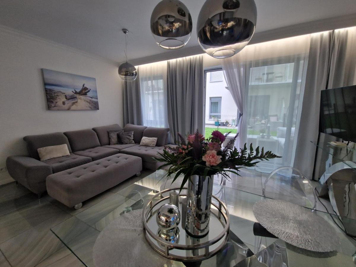 Maxim Apartment Pobierowo Eksteriør billede