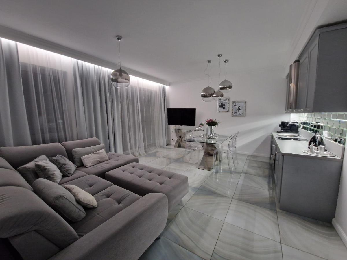 Maxim Apartment Pobierowo Eksteriør billede